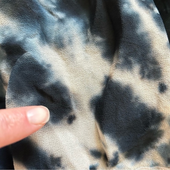 Young Fabulous and Broke Tie Dye Dress Size Large Ruffled No Slip - Picture 9 of 10